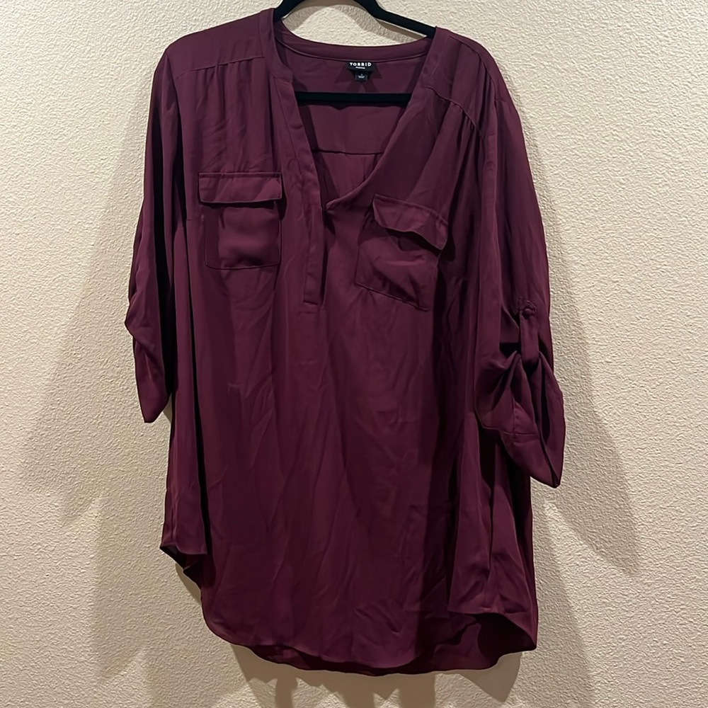 Torrid sheer purple top size 1